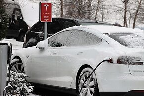 I Hotel And Illinois Conference Center