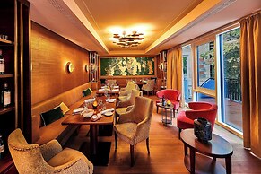 Villa Rothschild, an Autograph Collection Hotel