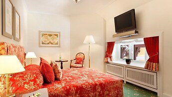 Villa Rothschild, an Autograph Collection Hotel