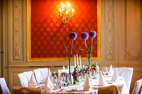 Villa Rothschild, an Autograph Collection Hotel