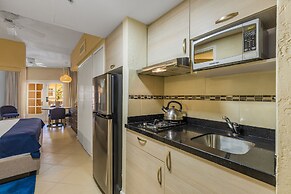 Playa Linda Beach Resort