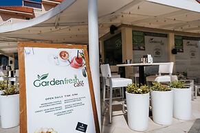 Playa Linda Beach Resort