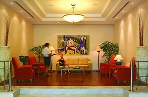 Cynthiana Beach Hotel