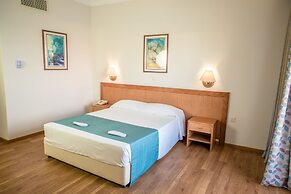 Cynthiana Beach Hotel