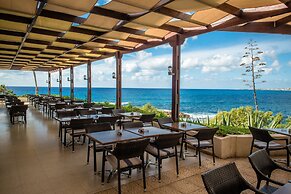 Cynthiana Beach Hotel