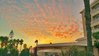 Cynthiana Beach Hotel