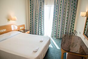 Cynthiana Beach Hotel