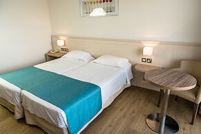 Cynthiana Beach Hotel