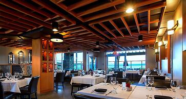 THE Beach Club Resort