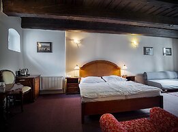 Hotel & Residence U Tri Bubnu