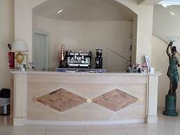 Albatres Palace Hotel