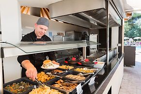 Vell Mari Hotel & Resort