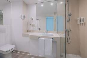 Iberostar Waves Bouganville Playa