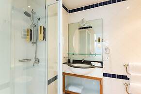 Blue Pacific Quality Apartments