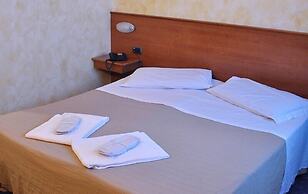 Point Hotel Conselve