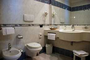 Point Hotel Conselve