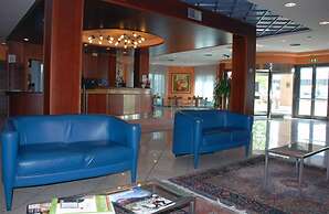 Point Hotel Conselve