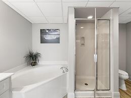 Emerald Beach Resort by Southern Vacation Rentals