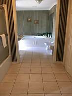 Waynebrook Inn, Est 1865