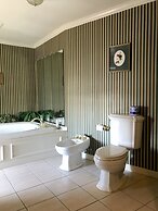 Waynebrook Inn, Est 1865