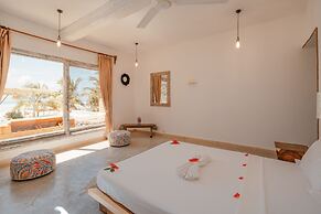 Coral Rocks Hotel & Restaurant
