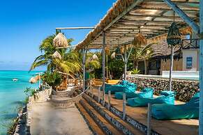 Coral Rocks Hotel & Restaurant