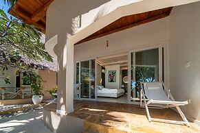 Coral Rocks Hotel & Restaurant