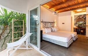Coral Rocks Hotel & Restaurant