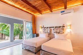 Coral Rocks Hotel & Restaurant