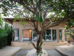 Coral Rocks Hotel & Restaurant
