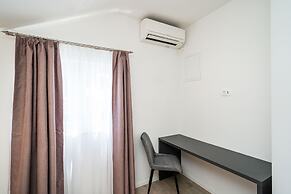 Bacan Serviced Apartments