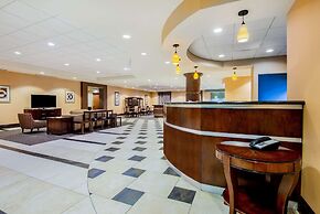 La Quinta Inn & Suites by Wyndham Bel Air/I-95 Exit 77A