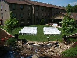 The Lodge at Flat Rock