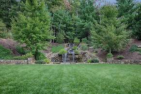 The Lodge at Flat Rock