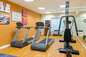 Comfort Suites At Virginia Center Commons