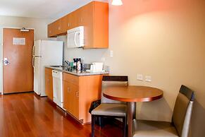 Comfort Suites At Virginia Center Commons