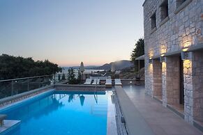 Blue Dream Luxury Villas