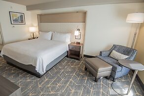 Holiday Inn & Suites Oakland Airport by IHG