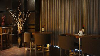 Qingdao Housing International Hotel