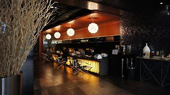 Qingdao Housing International Hotel