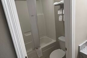 Super 8 by Wyndham Picayune