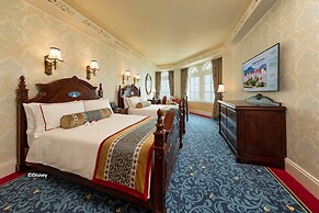 Hong Kong Disneyland Hotel