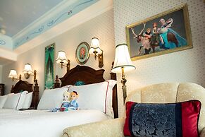 Hong Kong Disneyland Hotel