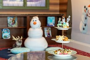 Hong Kong Disneyland Hotel