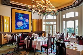 Hong Kong Disneyland Hotel