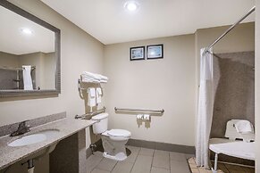 Comfort Suites Forsyth near I-75