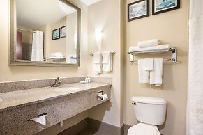 Comfort Suites Forsyth near I-75