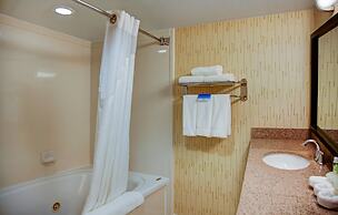 Holiday Inn Express Suites South - Tyler by IHG
