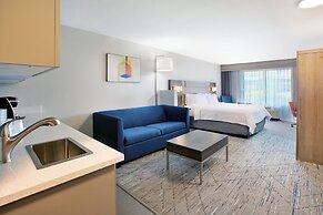 Holiday Inn Express & Suites Buffalo, an IHG Hotel