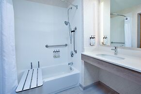 Holiday Inn Express & Suites Buffalo by IHG